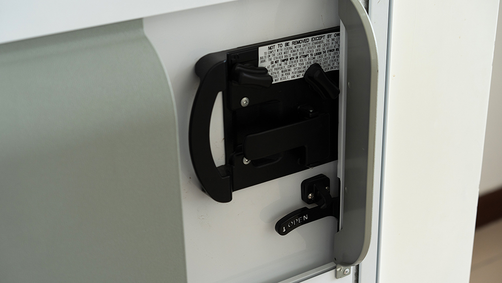 Airow auto Safety Point Lock L - Door Lock review and price